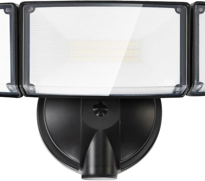 LUTEC 75W 8000LM Dusk to Dawn Outdoor Lighting, LED Flood Light Outdoor with Photocell, 5000K Daylight, IP65 Waterproof, LED Security Lights for Garage, Yard, Patio (Black)