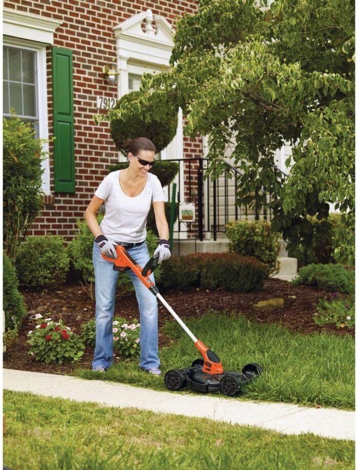 BLACK+DECKER Combination String Trimmer, Lawn Mower, and Edger, Cordless 3-in-1 (MTC220) - Image 3