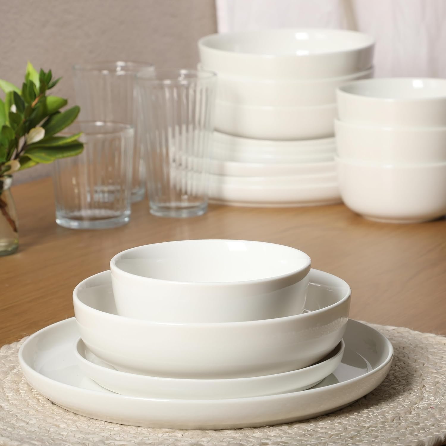 Gibson Home Oslo Porcelain Chip and Scratch Resistant Dinnerware Set, Service for 4 (16pcs), Plates and Bowls Dishes Sets, White - Image 2