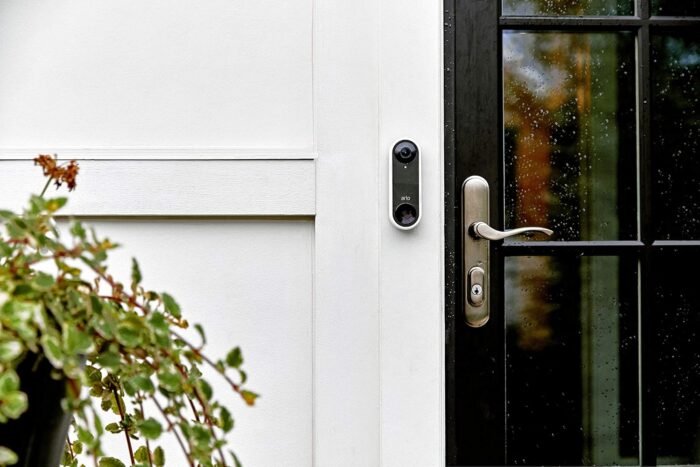 Arlo Essential Wired Video Doorbell - HD Video, 180° View, Night Vision, 2 Way Audio, DIY Installation (wiring required), Security Camera, Doorbell Camera, Home Security Cameras, White - AVD1001 - Image 2