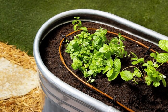 Rain Bird GARDENKIT Drip Irrigation Raised Bed Garden Watering Kit - Image 5